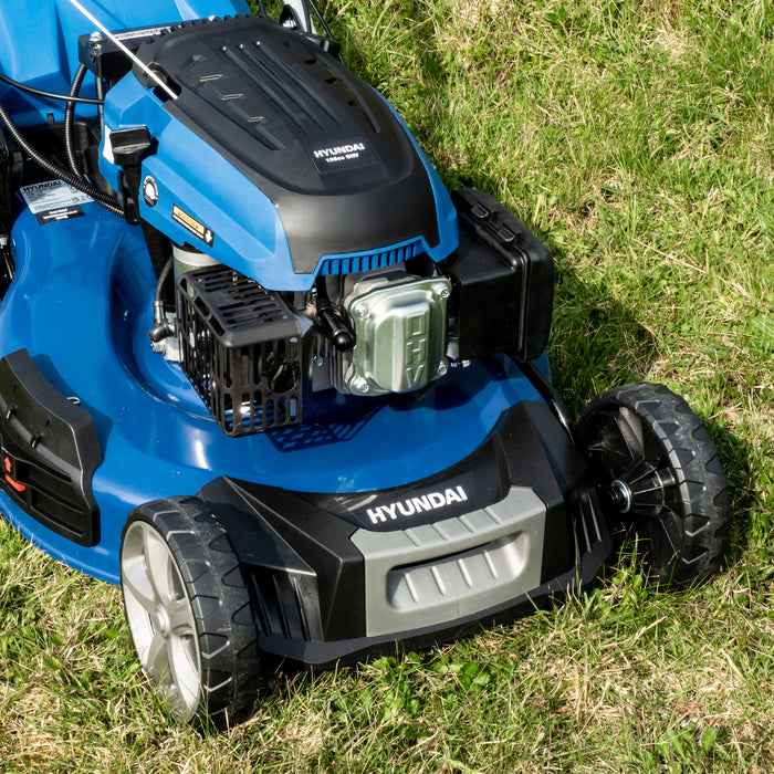 Hyundai 22”/56cm 196cc 4-in-1 Electric-Start Self-Propelled Petrol Lawnmower | HYM560SPE | 3 Year Warranty