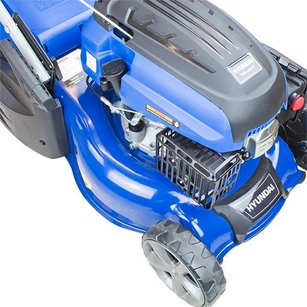 Hyundai Self-Propelled Petrol Roller Lawnmower | Hyundai 17"/43cm 139cc | 3 Year Platinum Warranty