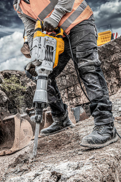 JCB 1700W 30MM HEX DEMOLITION HAMMER